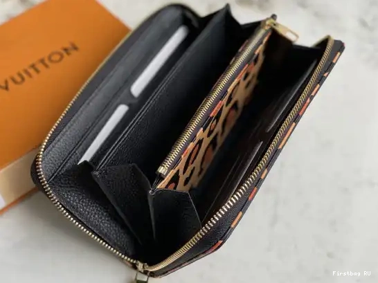 Firstbag VUITTON WALLET LOUIS ZIPPY 0501